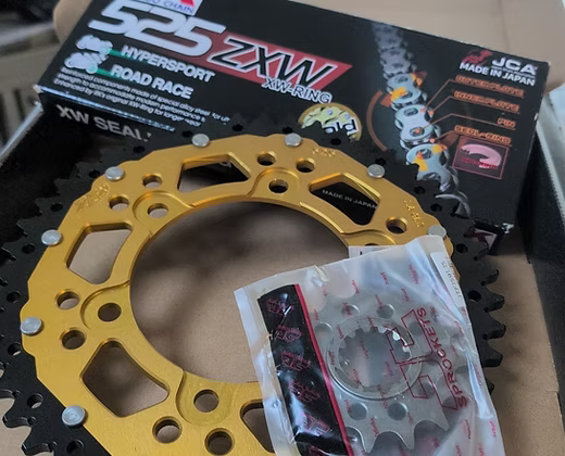 Drive Train Set (Chain + Sprockets) 525
