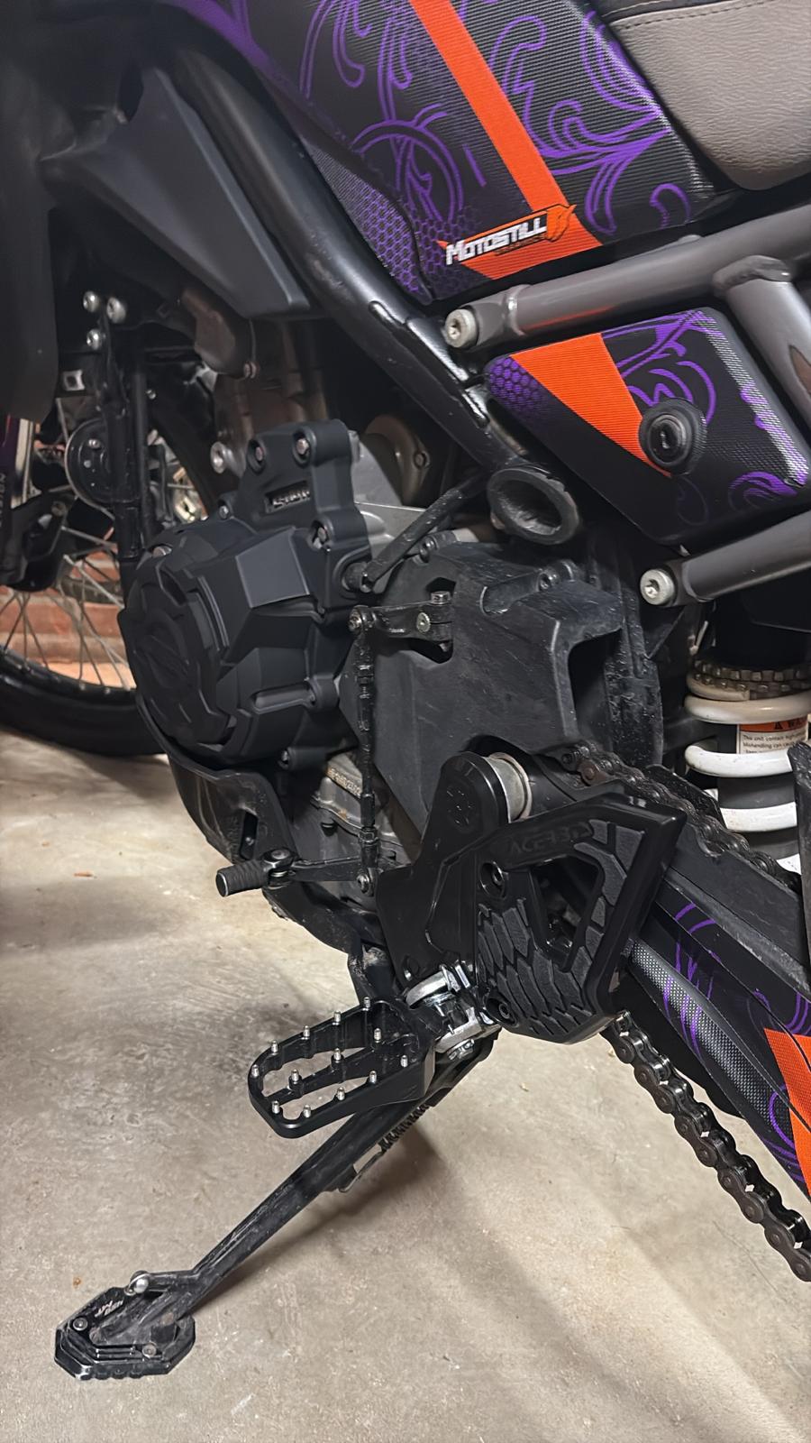 Acerbis engine covers CF 450MT